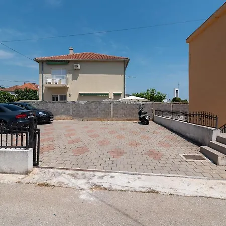 A1 - Seafront With Balcony 1 Min To *