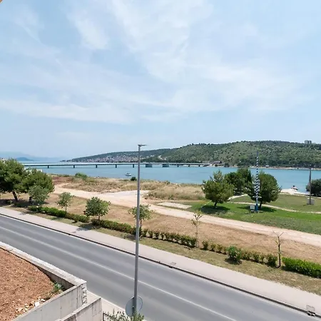 Appartement A 1 - Seafront With Balcony 1 Min To *