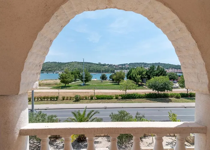 公寓 A1 - Seafront With Balcony 1 Min To *