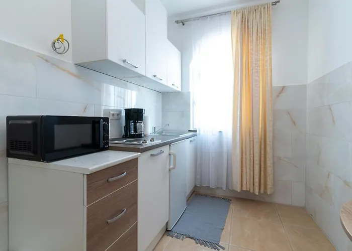 公寓 A1 - Seafront With Balcony 1 Min To